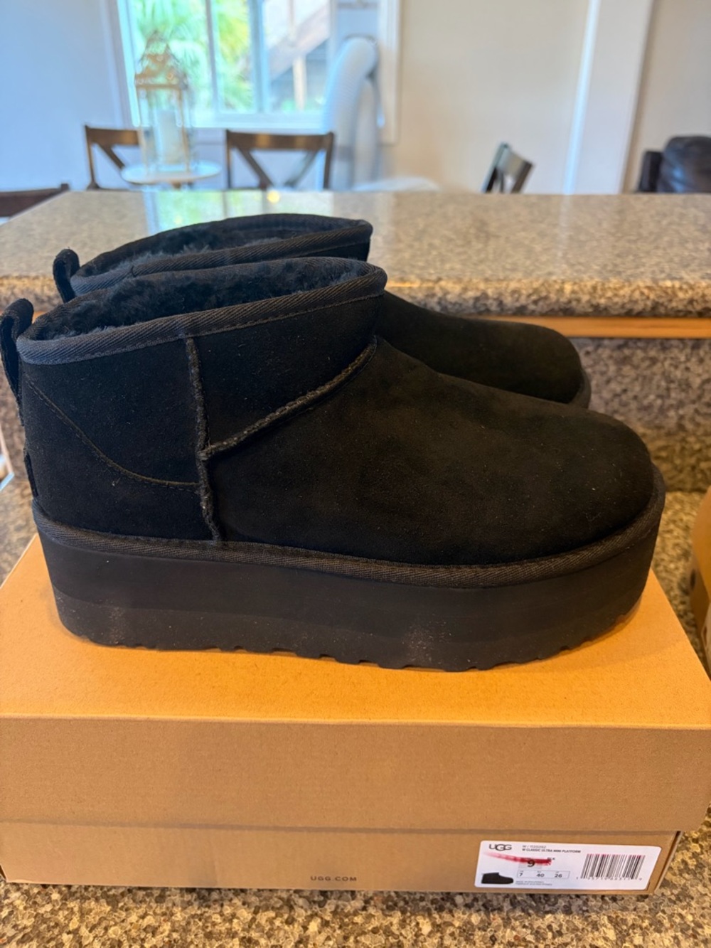 UGG Classic Ultra Mini Platform Boots - Black